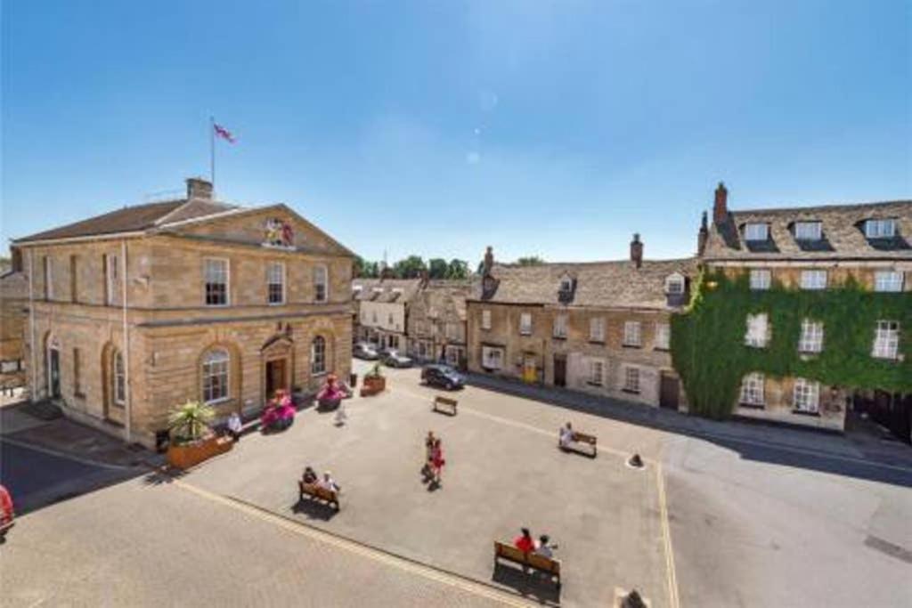 Oxfordshire Living - The Churchill Apartment - Woodstock Exterior foto